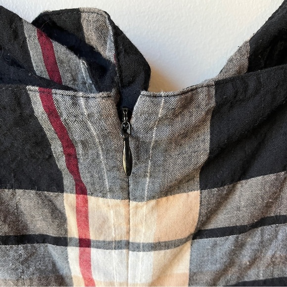 🏷️ 2/$20 Club Monaco Plaid Tie Front Romper - Picture 12 of 13